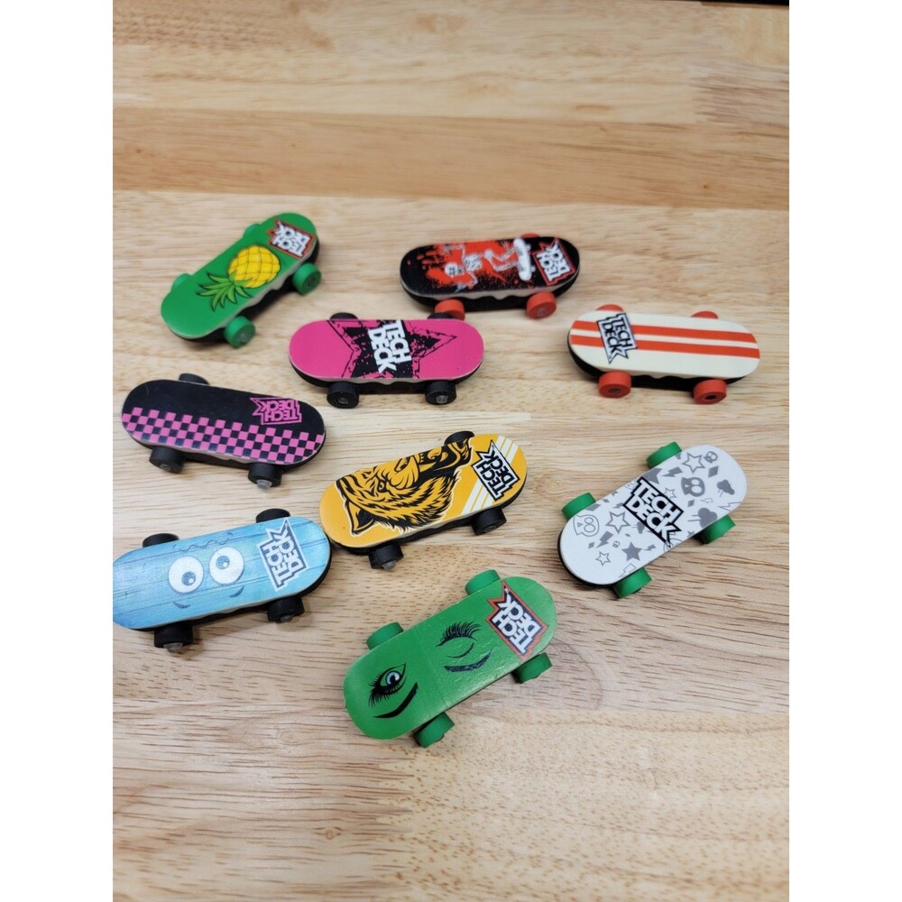 Tech Deck Bendy Boards Collectible Mini Skateboard Eraser Exclusive Design 9Pc